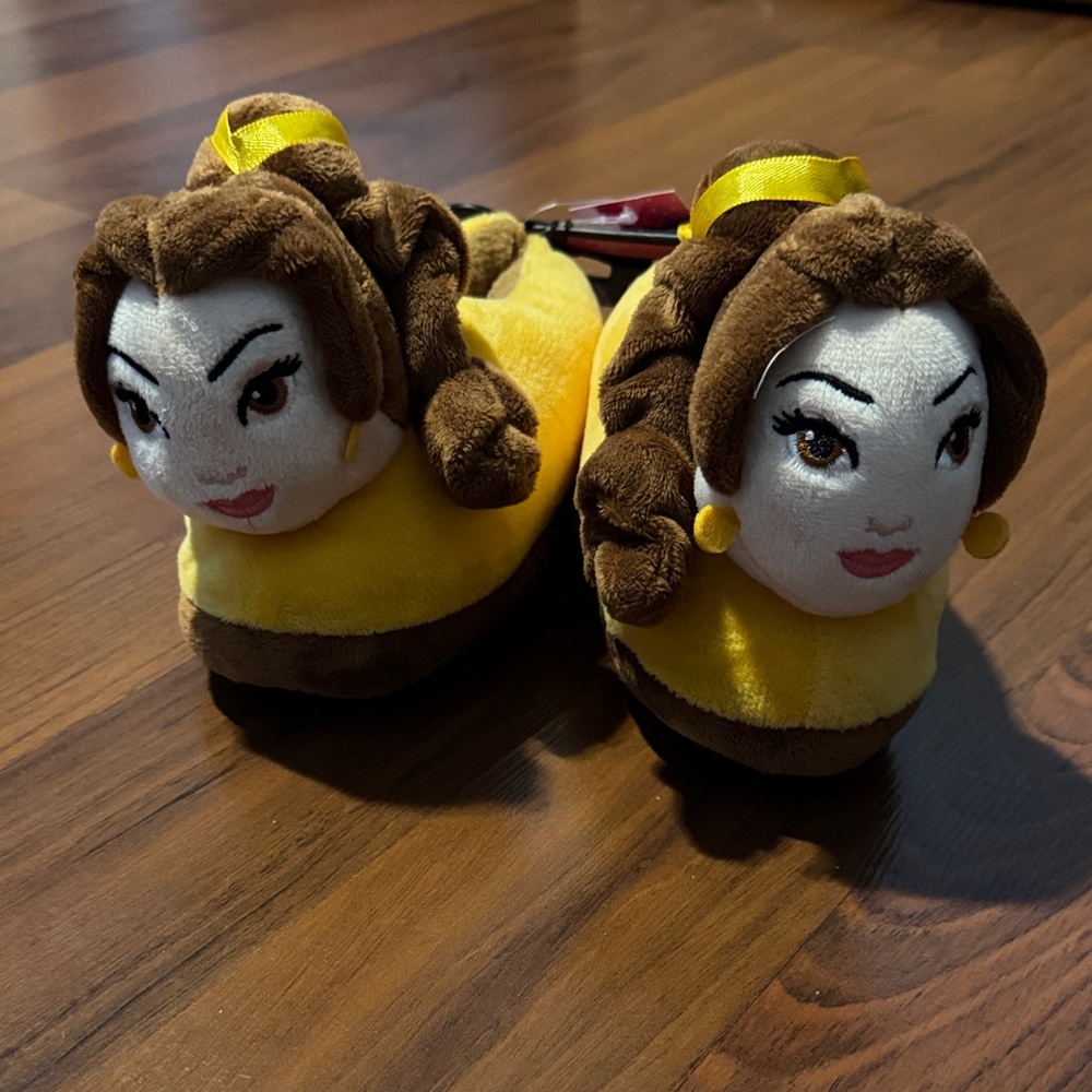 NWT  Disney princess belle Character plush Slippers shoe kids girls size 9/10